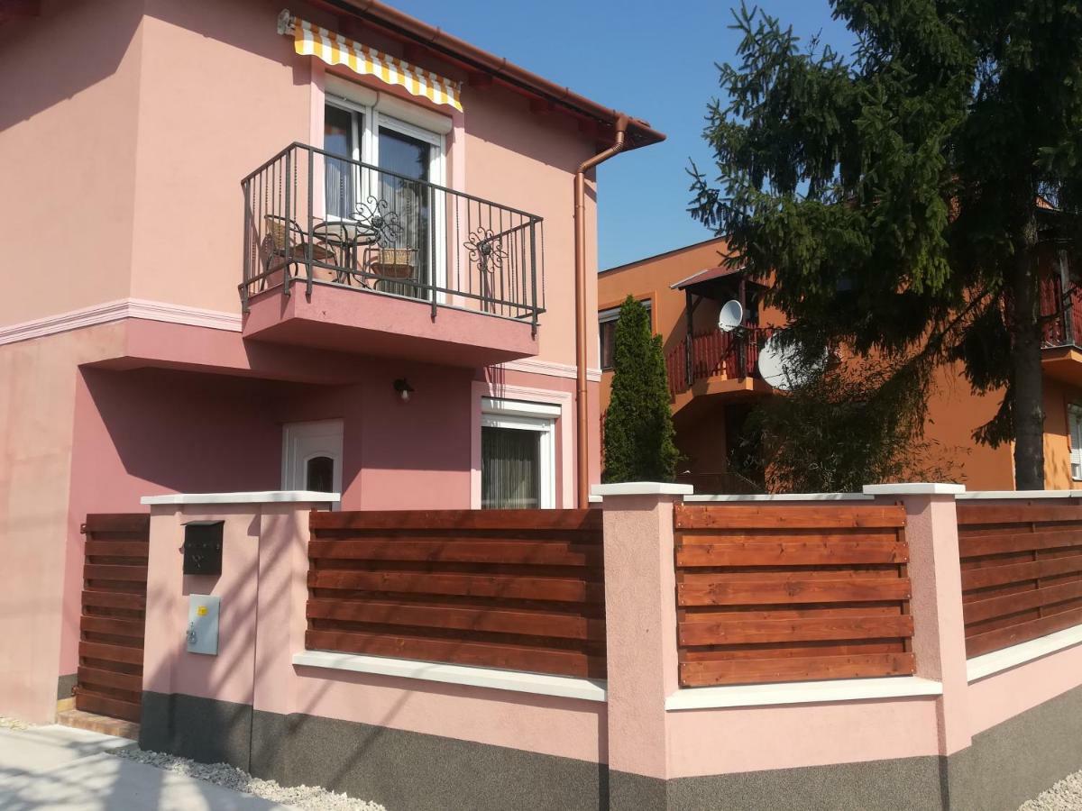 Dream Lux Apartman Hajduszoboszlo Exterior photo